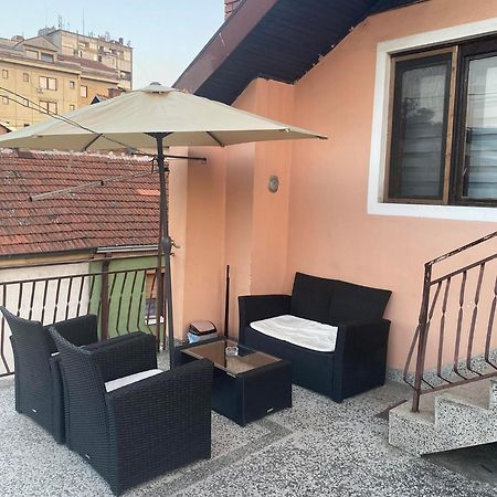 Micin Dom Appartement Pirot Buitenkant foto